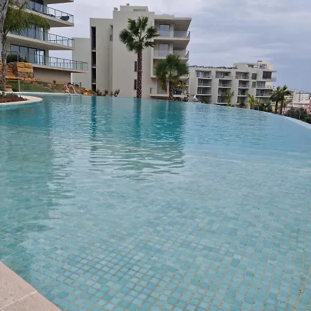 Celeste @ Oasis Mar Daire